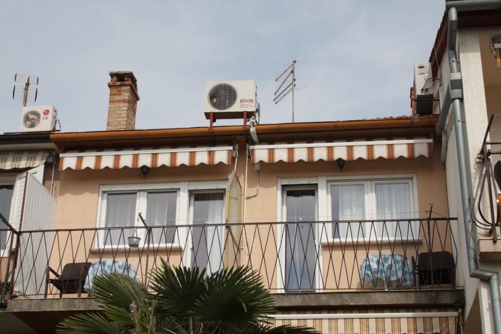 Lino Apartments Rovinj Room photo
